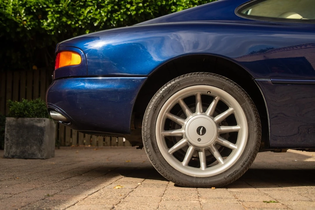 1995 Aston Martin DB7 - Image 17 of 30