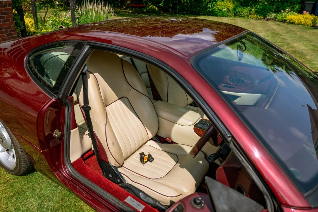 1995 Aston Martin DB7 - Image 14 of 30