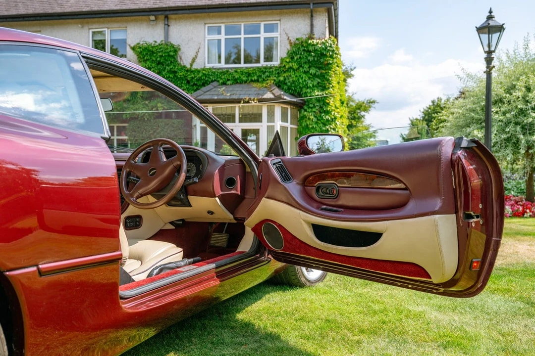 1995 Aston Martin DB7 - Image 29 of 30
