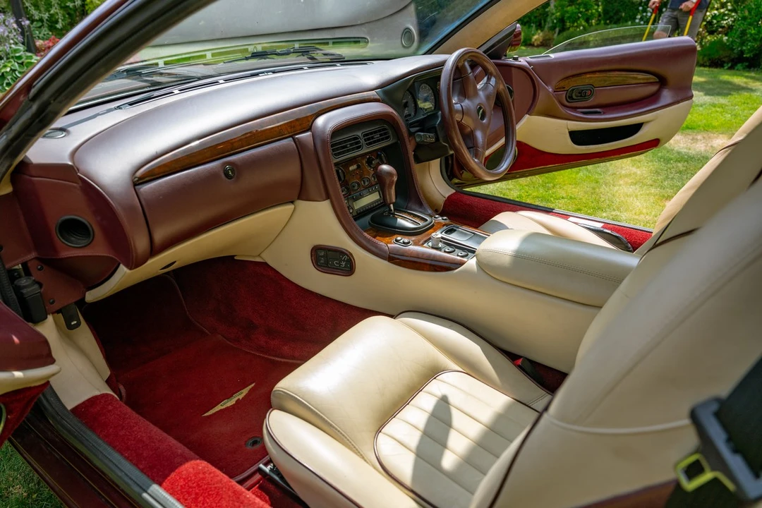 1995 Aston Martin DB7 - Image 10 of 30