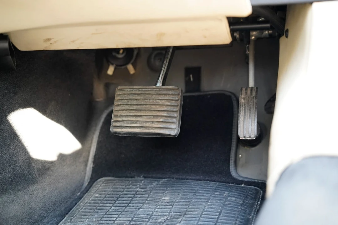 1995 Aston Martin DB7 - Image 21 of 30