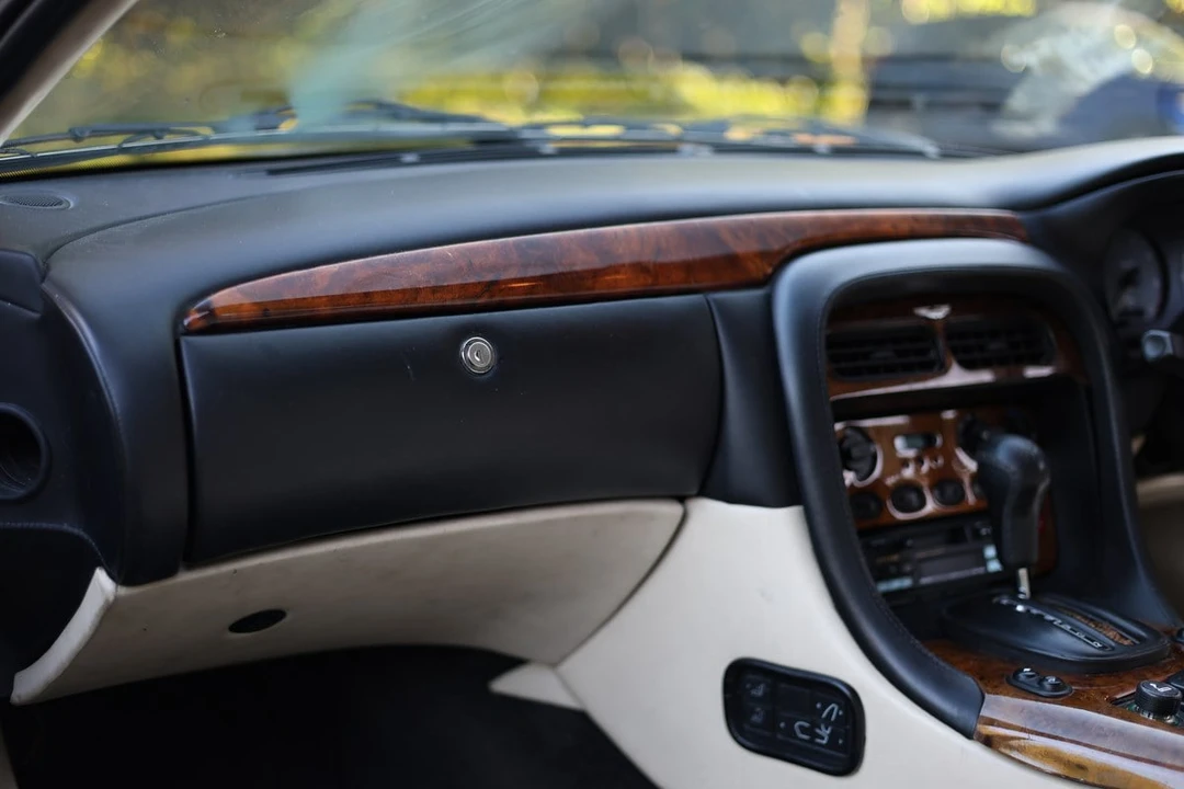 1995 Aston Martin DB7 - Image 27 of 30