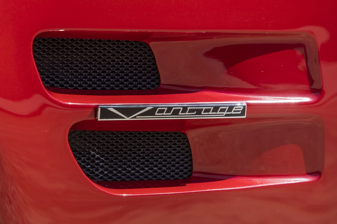 1995 Aston Martin Vantage (1993-2000) - Image 31 of 31