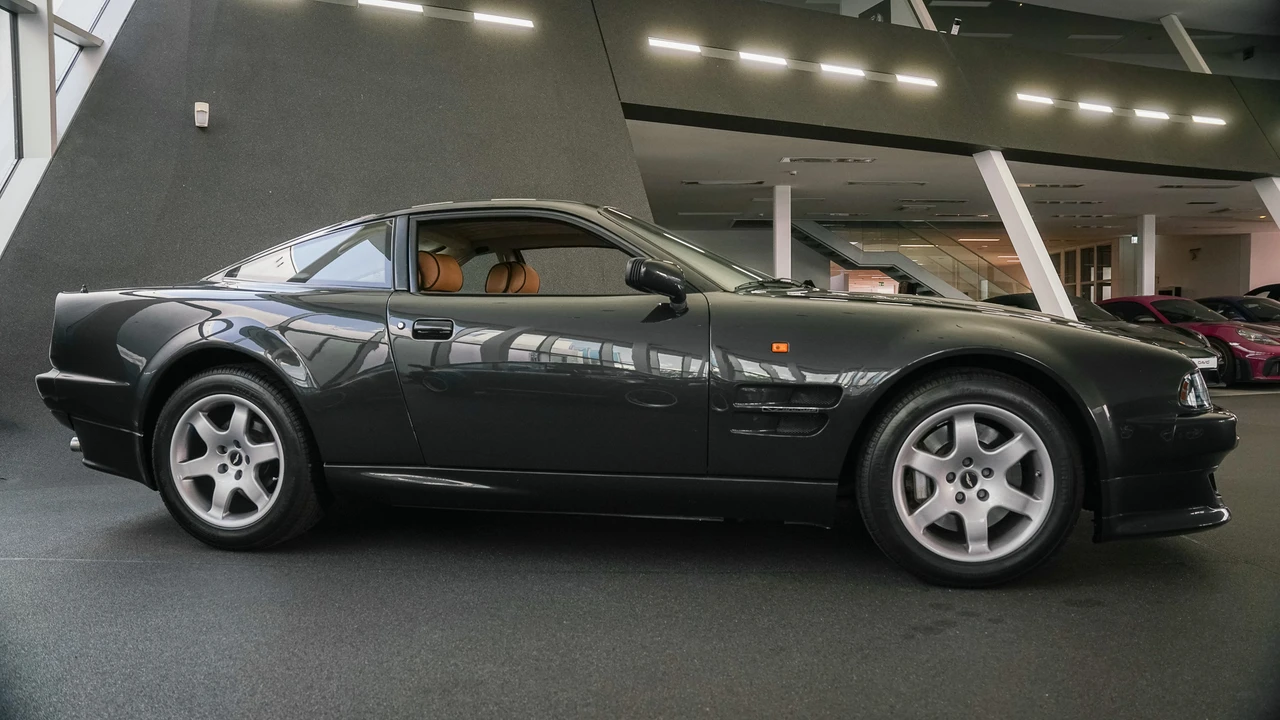 1995 Aston Martin Vantage (1993-2000) - Image 11 of 31