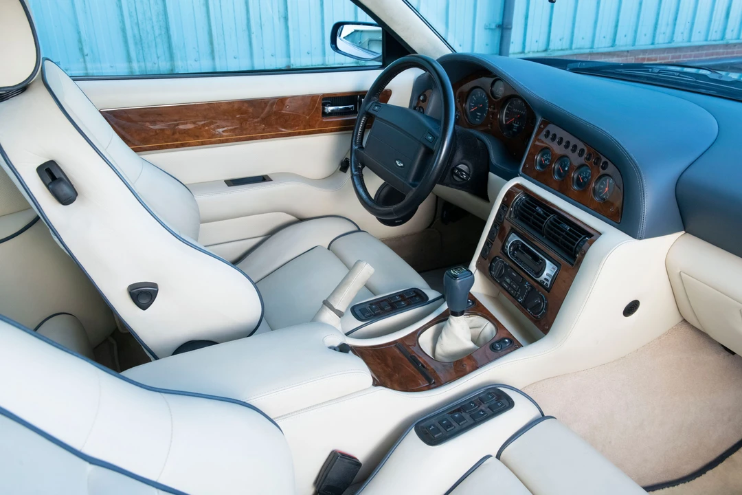 1995 Aston Martin Vantage (1993-2000) - Image 23 of 31