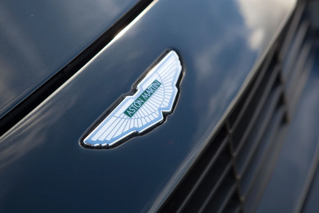 1995 Aston Martin Vantage (1993-2000) - Image 2 of 24
