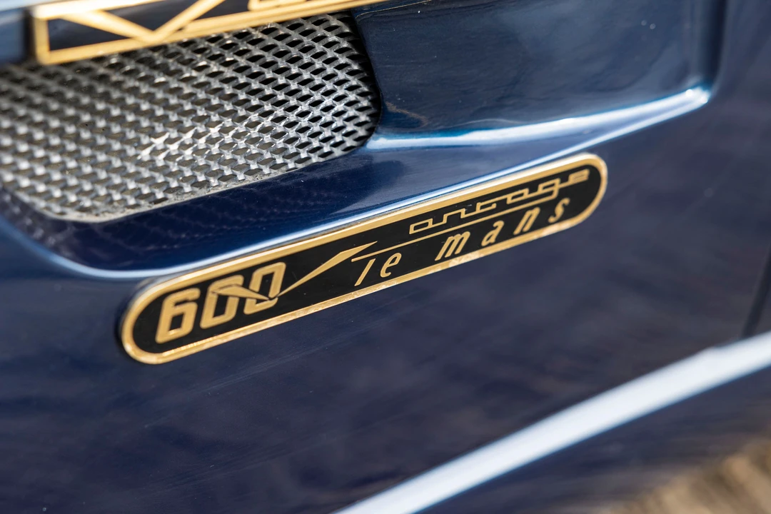 1995 Aston Martin Vantage (1993-2000) - Image 31 of 31