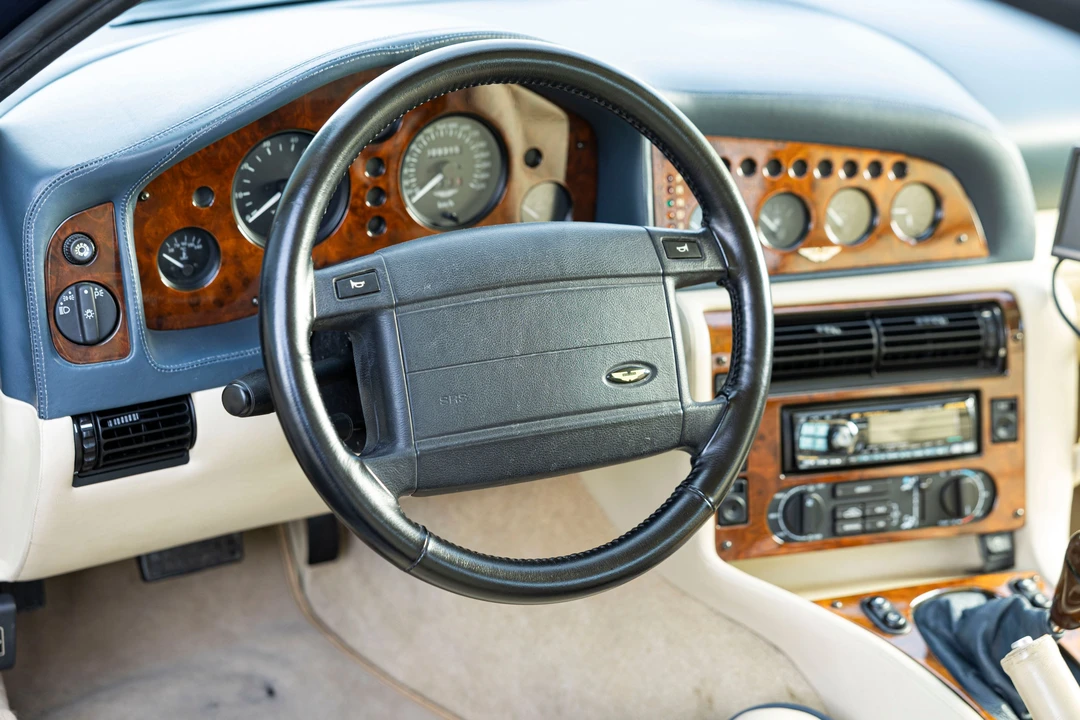 1995 Aston Martin Vantage (1993-2000) - Image 10 of 31