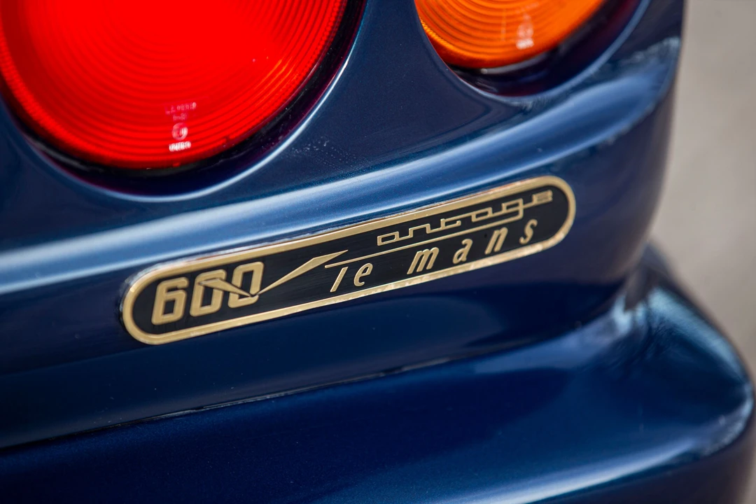 1995 Aston Martin Vantage (1993-2000) - Image 27 of 31