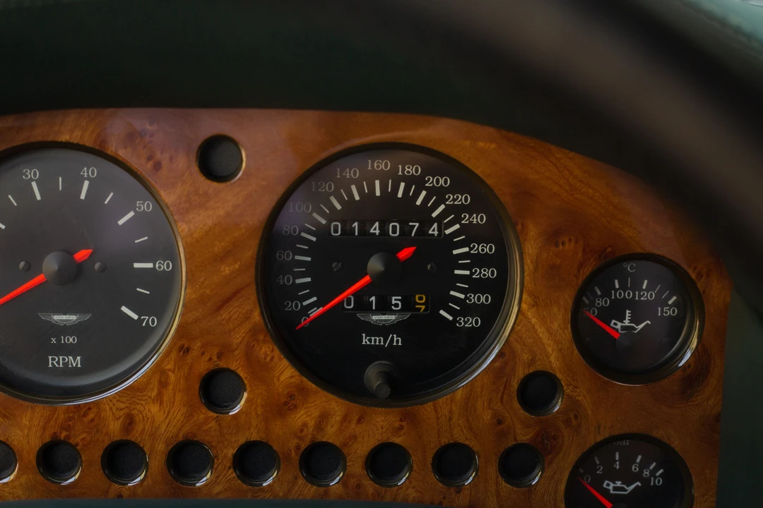 1995 Aston Martin Vantage (1993-2000) - Image 15 of 31