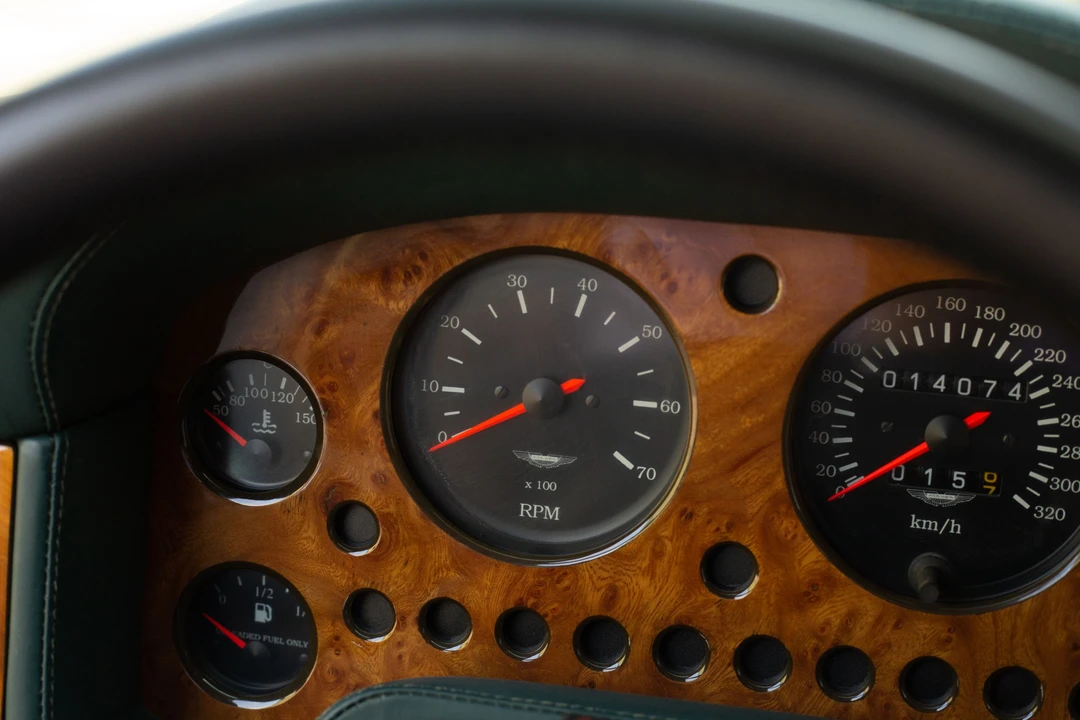 1995 Aston Martin Vantage (1993-2000) - Image 16 of 31