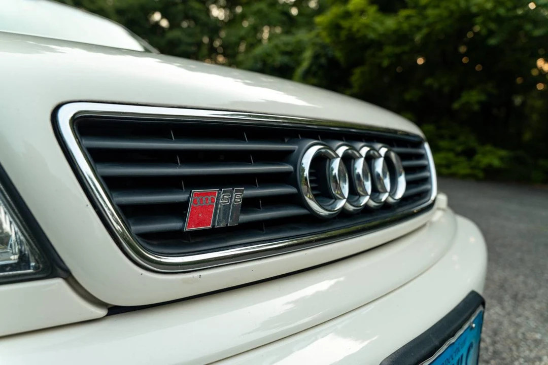 1995 Audi C4 S6 - Image 2 of 20