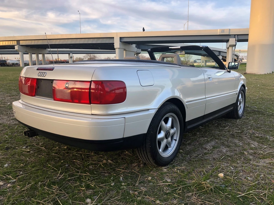 1995 Audi Coupe & Cabriolet - Image 6 of 31