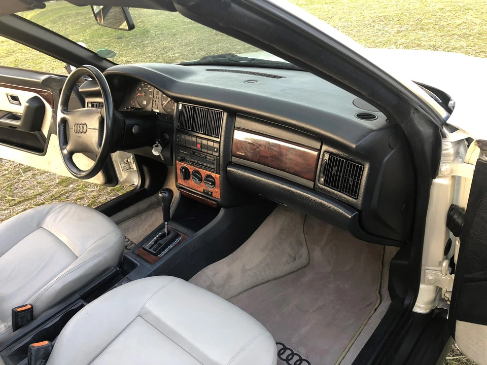 1995 Audi Coupe & Cabriolet - Image 28 of 31