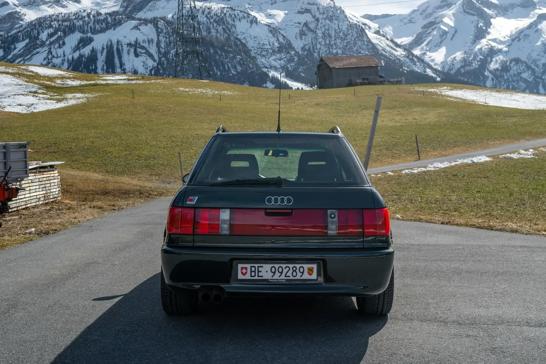 1995 Audi RS2 Avant - Image 5 of 6