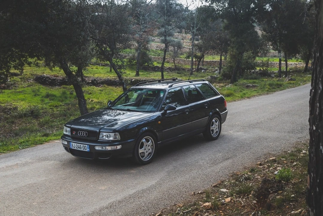 1995 Audi RS2 Avant - Image 10 of 30