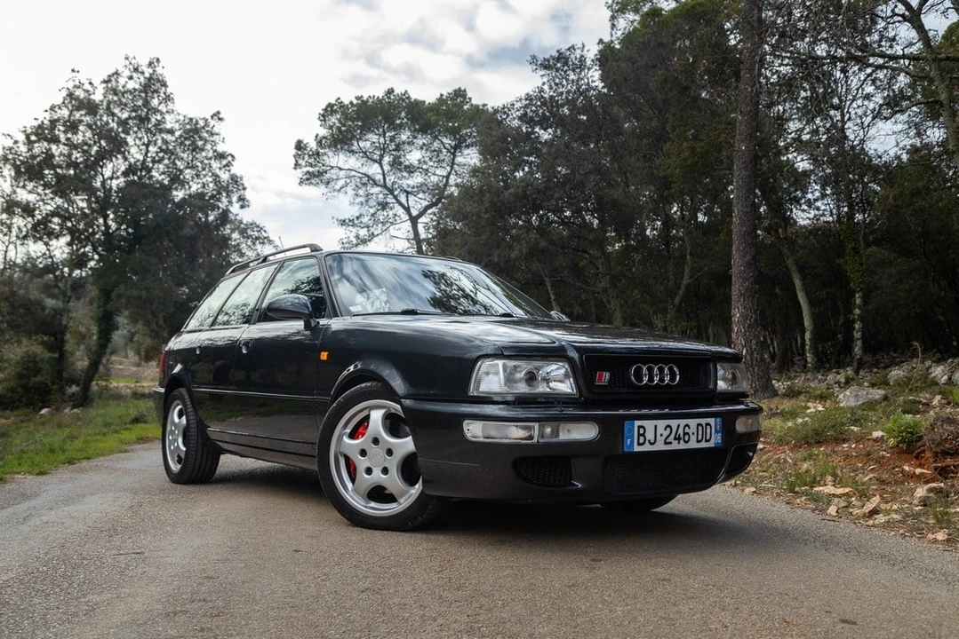 1995 Audi RS2 Avant - Image 18 of 30