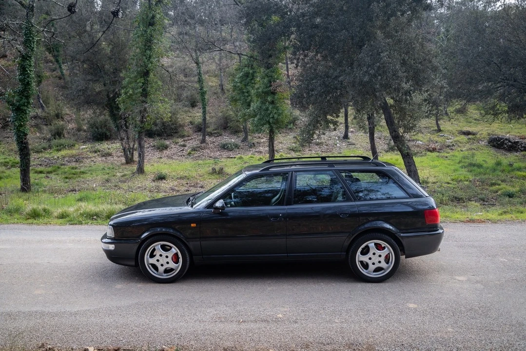 1995 Audi RS2 Avant - Image 11 of 30