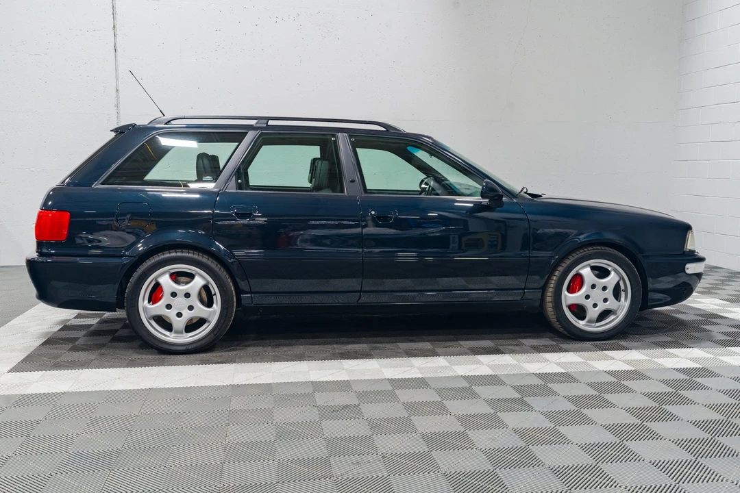 1995 Audi RS2 Avant - Image 20 of 31