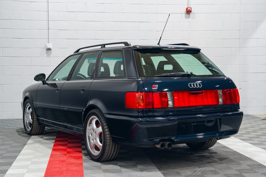 1995 Audi RS2 Avant - Image 17 of 31