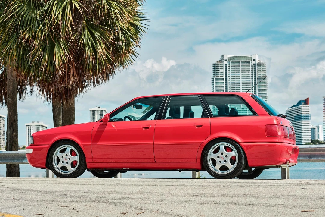 1995 Audi RS2 Avant - Image 24 of 31