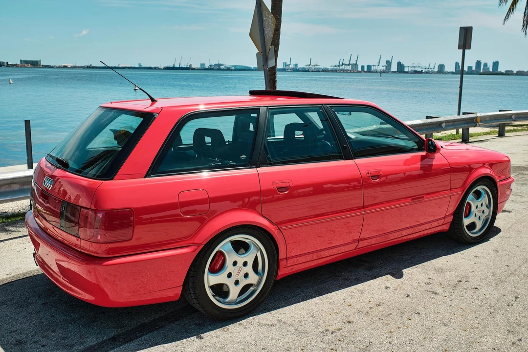1995 Audi RS2 Avant - Image 17 of 31