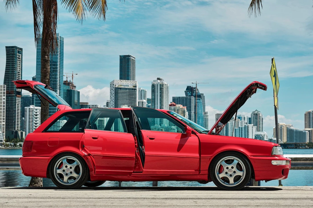 1995 Audi RS2 Avant - Image 28 of 31