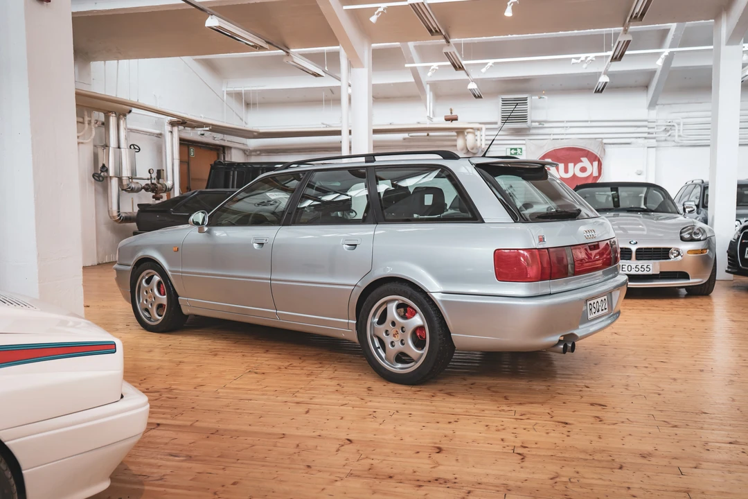 1995 Audi RS2 Avant - Image 10 of 31