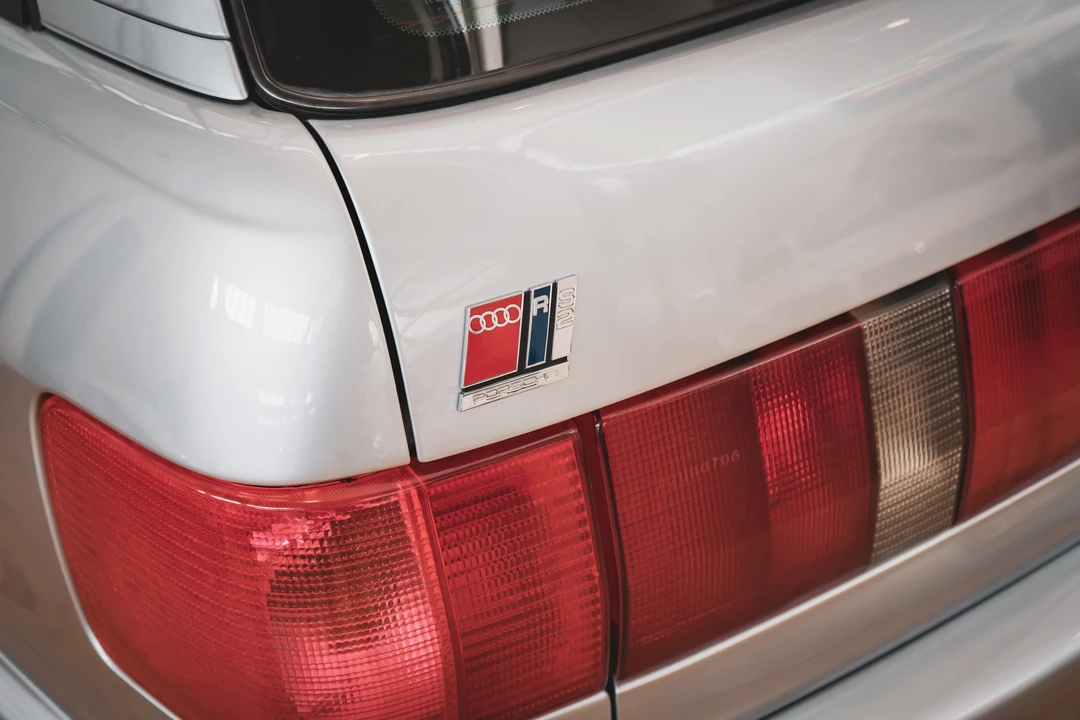 1995 Audi RS2 Avant - Image 18 of 31
