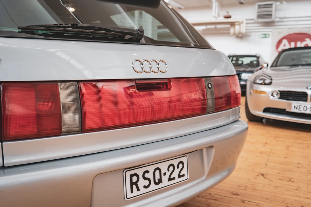 1995 Audi RS2 Avant - Image 20 of 31