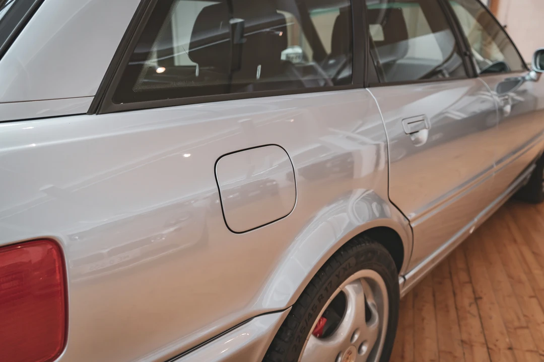 1995 Audi RS2 Avant - Image 23 of 31