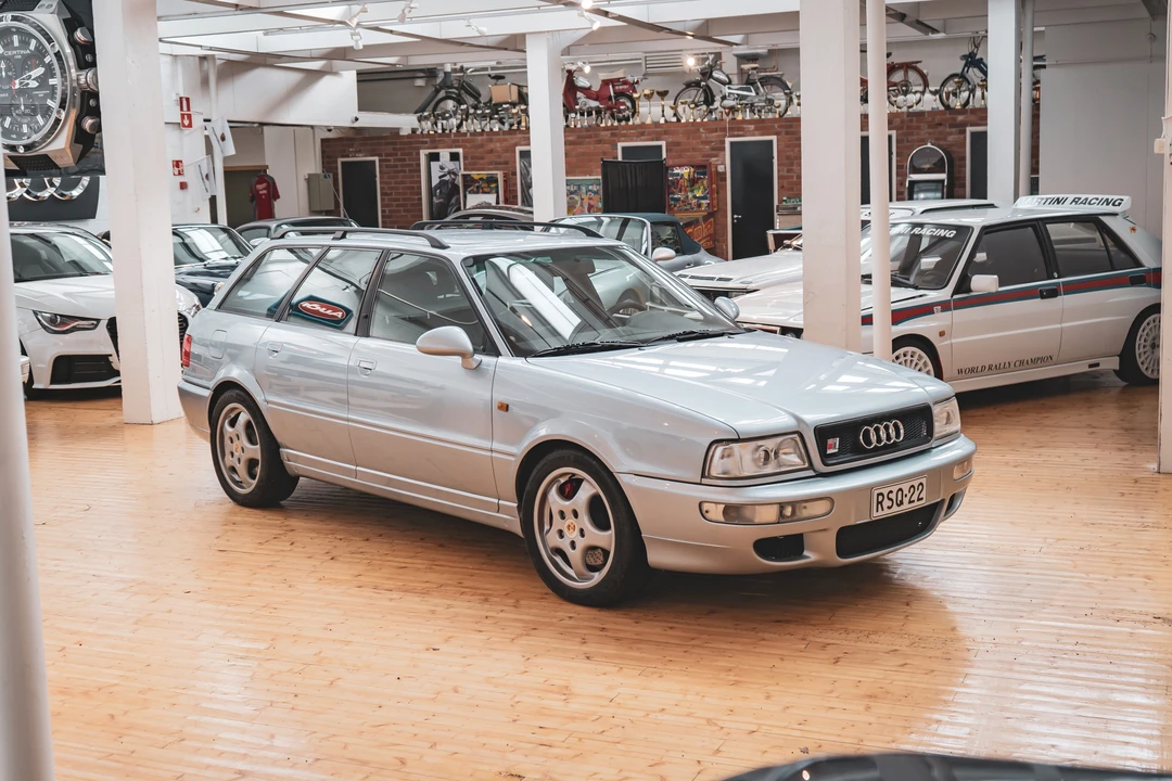 1995 Audi RS2 Avant - Image 13 of 31