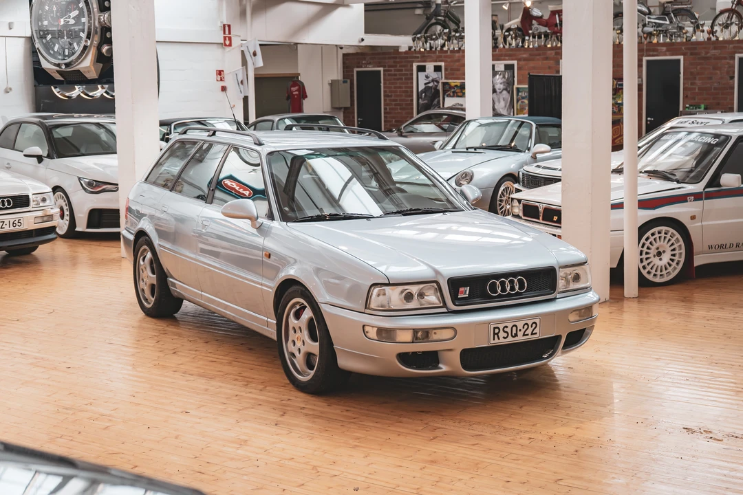 1995 Audi RS2 Avant - Image 7 of 31