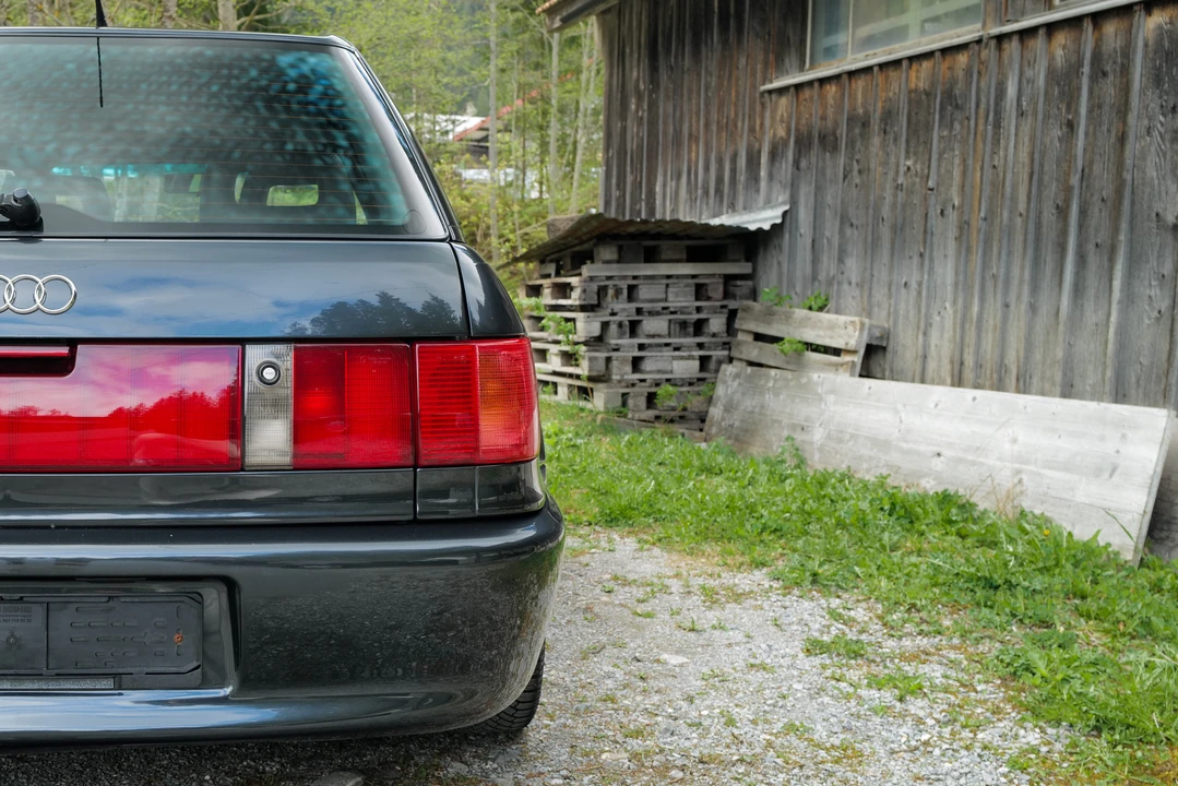 1995 Audi RS2 Avant - Image 11 of 31