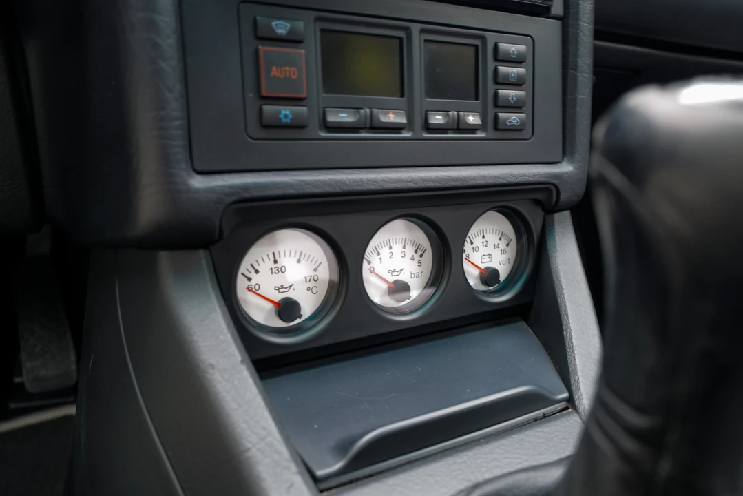 1995 Audi RS2 Avant - Image 27 of 31