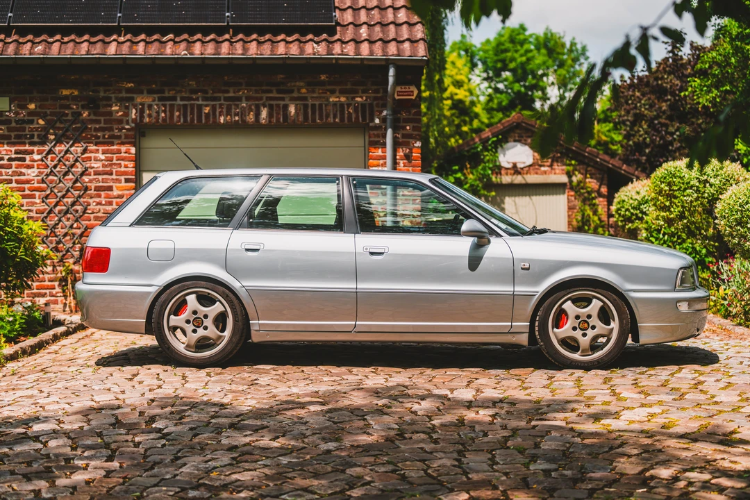 1995 Audi RS2 Avant - Image 17 of 31