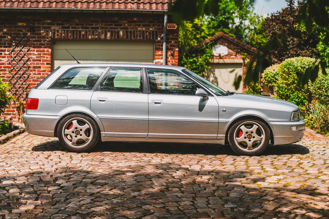 1995 Audi RS2 Avant - Image 19 of 31