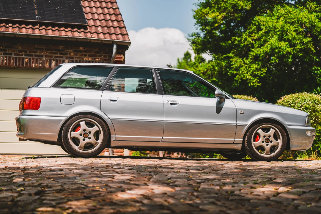 1995 Audi RS2 Avant - Image 20 of 31
