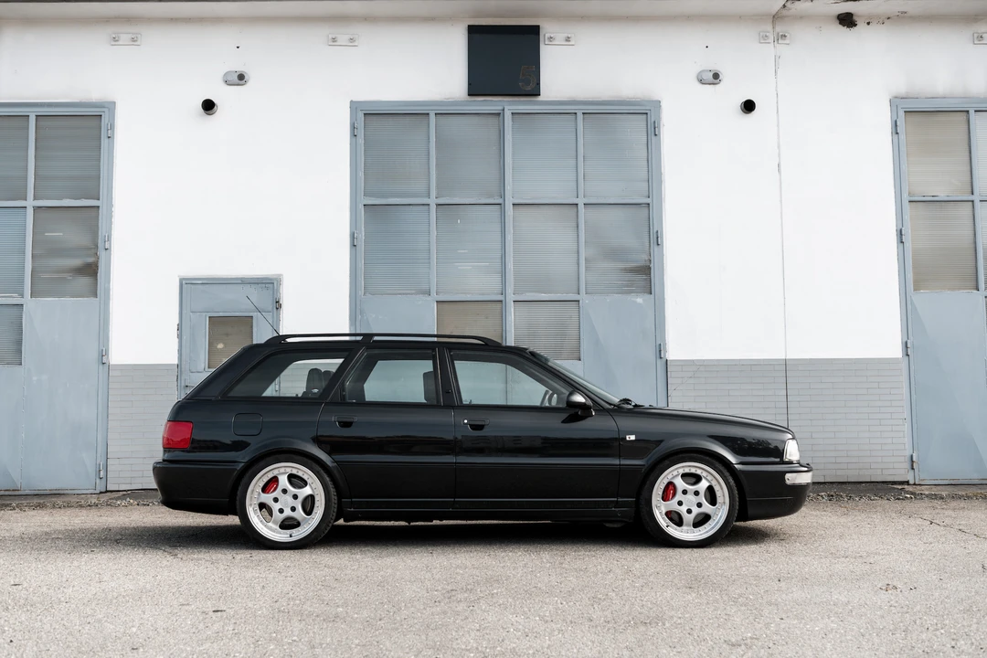 1995 Audi RS2 Avant - Image 9 of 31