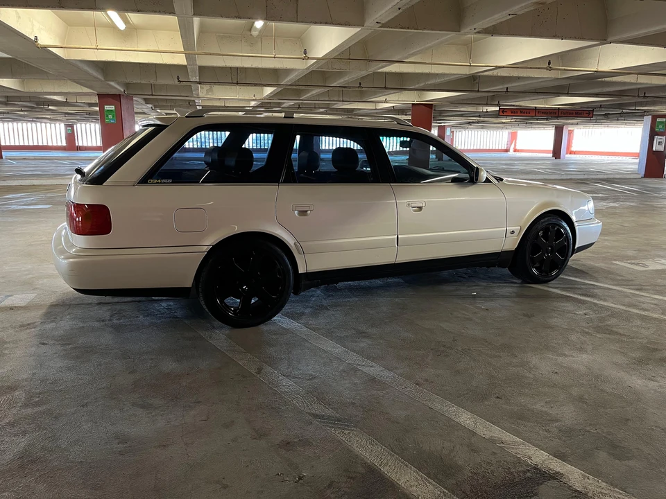1995 Audi RS2 Avant - Image 16 of 31