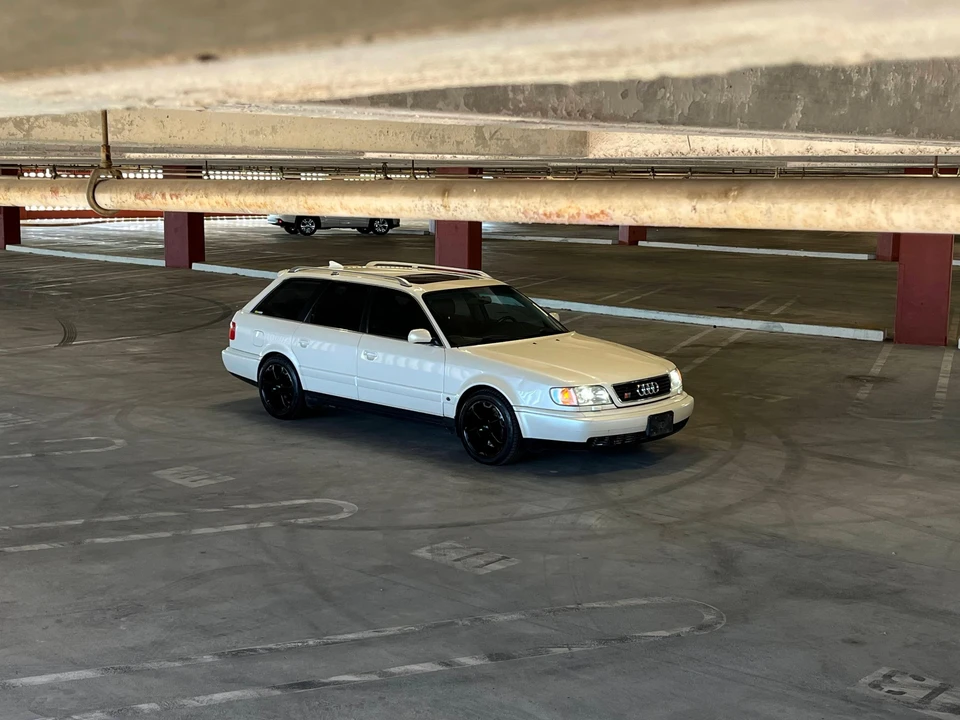 1995 Audi RS2 Avant - Image 19 of 31