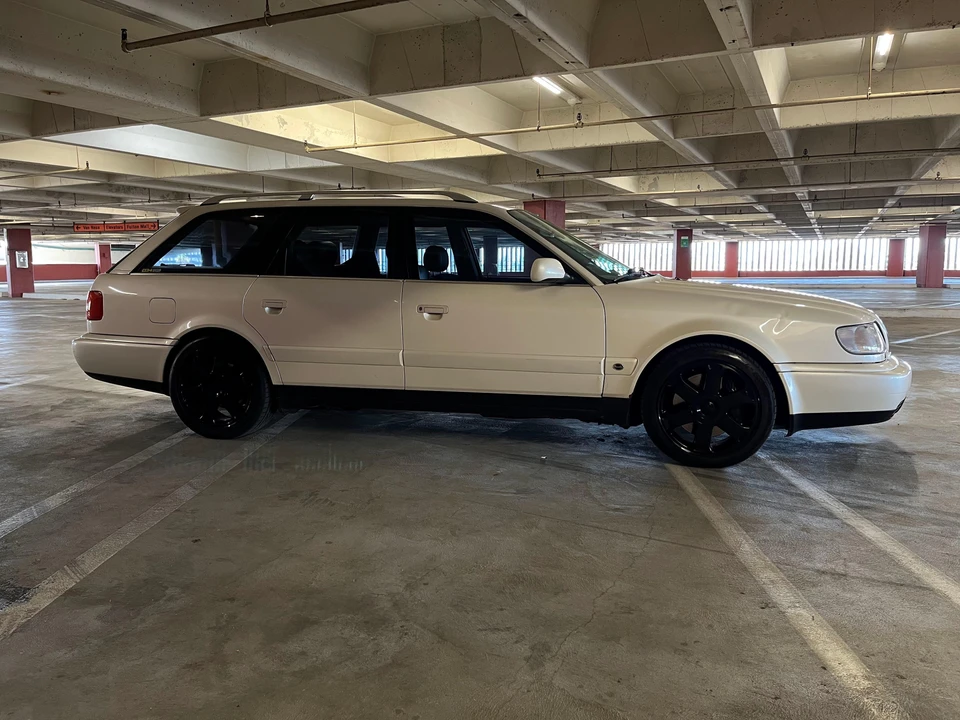 1995 Audi RS2 Avant - Image 17 of 31