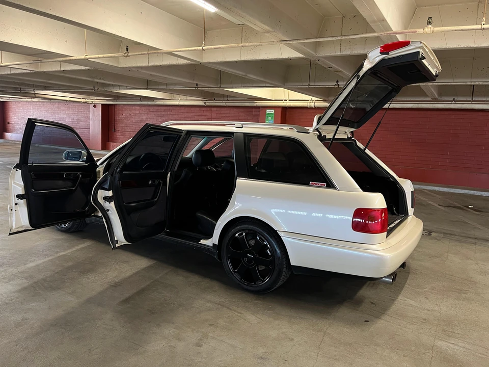 1995 Audi RS2 Avant - Image 22 of 31