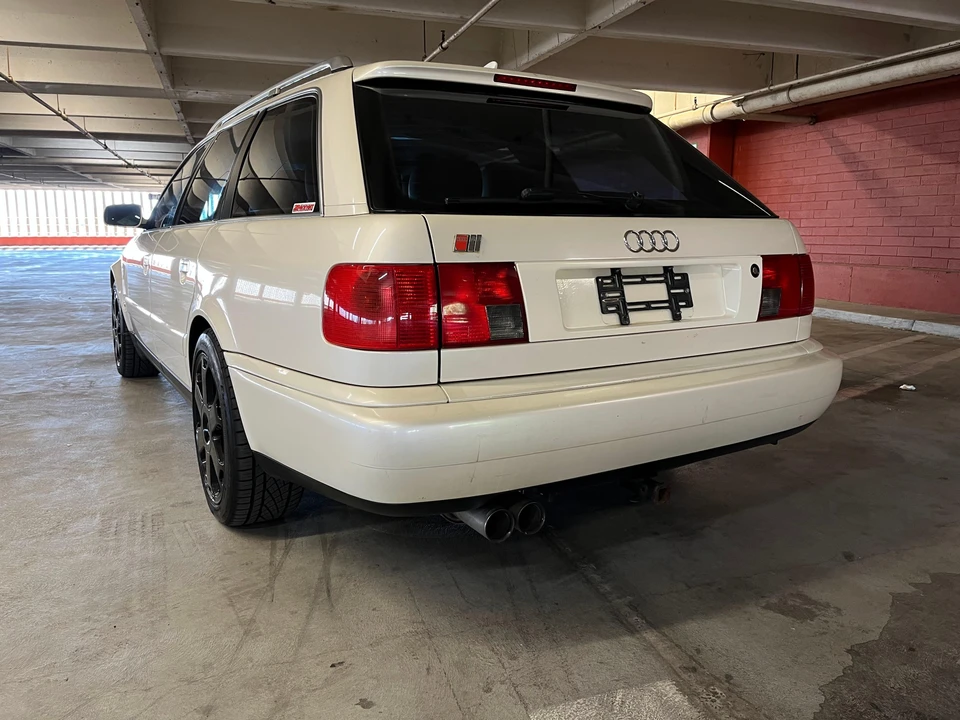 1995 Audi RS2 Avant - Image 12 of 31