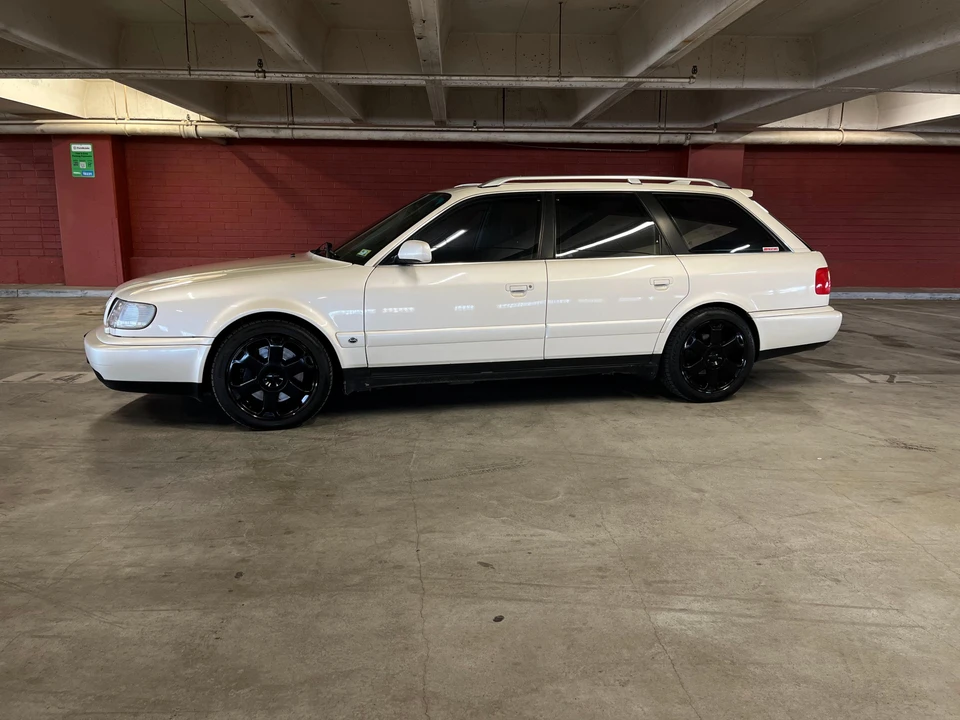 1995 Audi RS2 Avant - Image 10 of 31