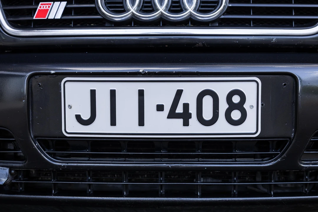 1995 Audi C4 S6 - Image 17 of 31