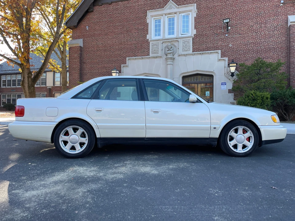 1995 Audi C4 S6 - Image 25 of 31