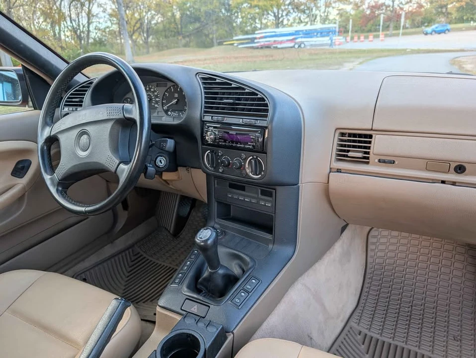 1995 BMW - Image 15 of 19