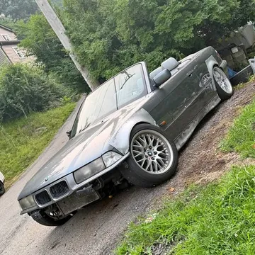 1995 BMW 3 Series 325i Convertible