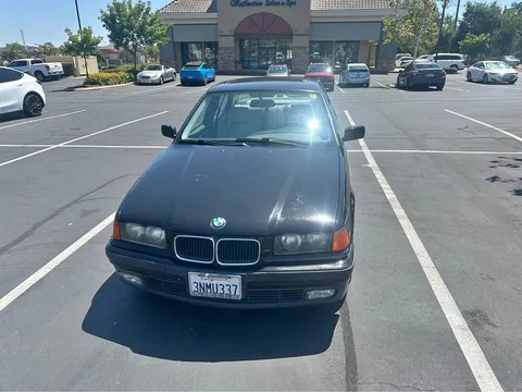 1995 BMW 3 Series 325i Sedan